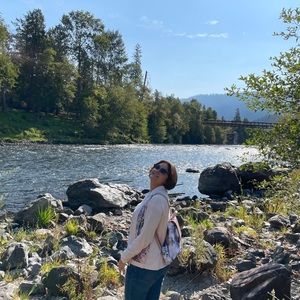 Meet your Posher, Nina